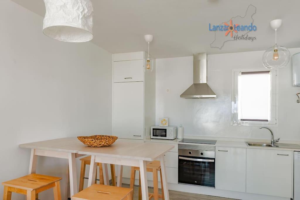 Buenavida Cozy Vv With Communal Pool And Air Con Apartment
